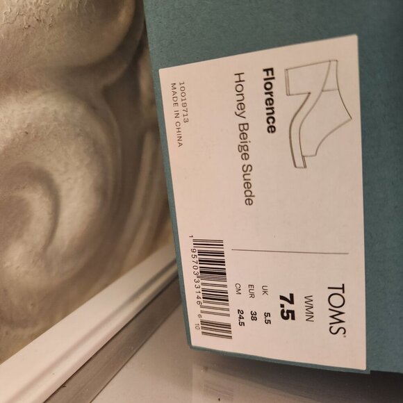 TOMS "Florence" Honey Beige" Suede Block heeled mules. NIB. Size: various - Picture 15 of 15